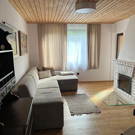 Chalet Caks